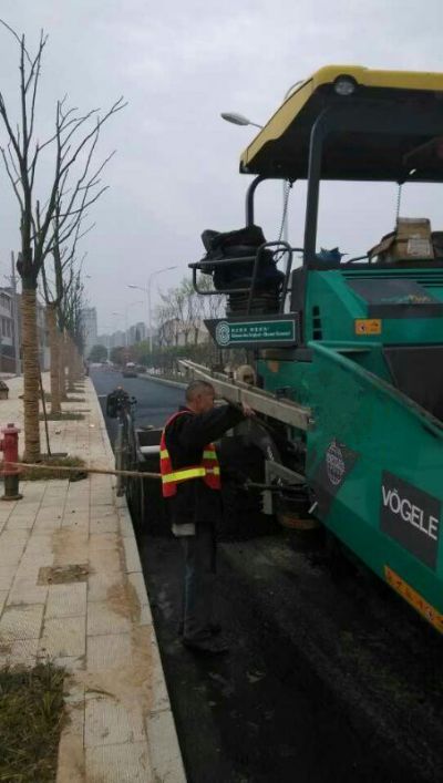 广东沥青工程施工 深圳沥青路摊铺